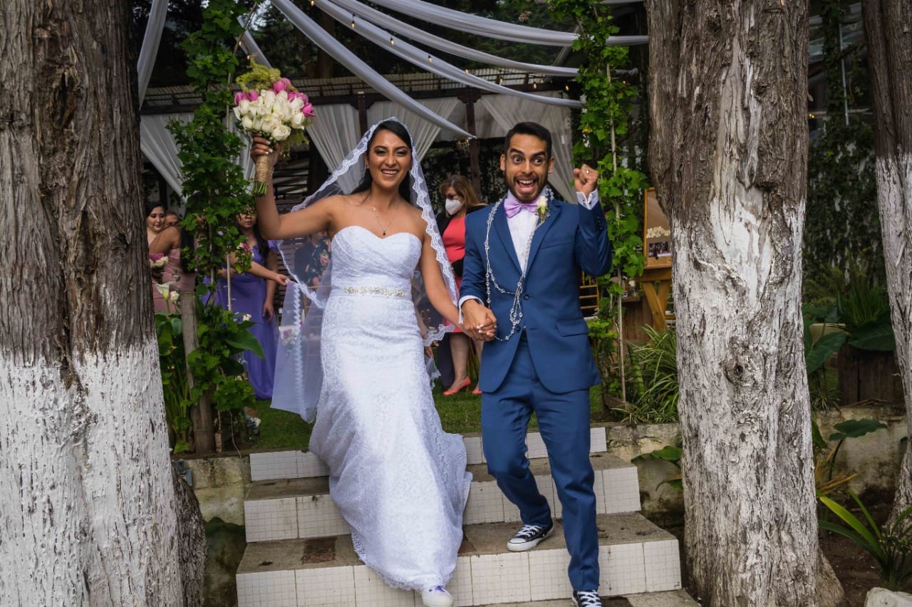 Cada boda es una historia de amor única y mágica. Desde el primer vistazo hasta el último baile!